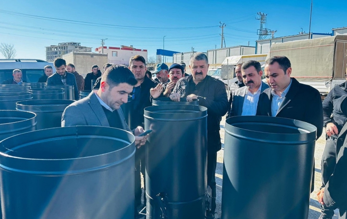 Besnide üreticilere yüzde 70 hibeli tarım makineleri dağıtıldı
