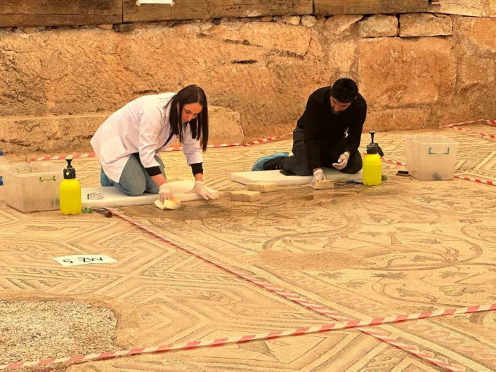 Bin 500 Yıllık Cennet Bahçesi Mozaiği Yeniden Hayat Buluyor