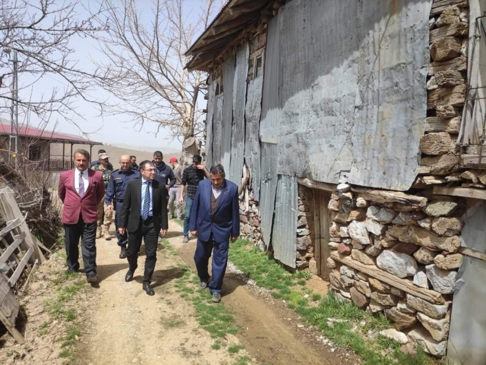 Depremden etkilenen köylerde hasar tespit çalışmaları sürüyor
