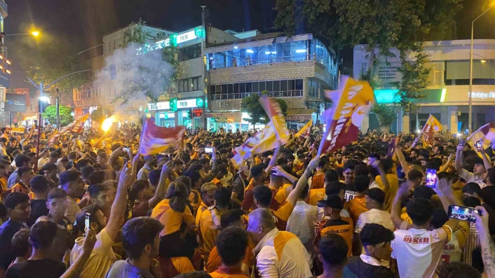 Galatasaray’ın şampiyonluğu Adıyaman’da coşku ile kutlandı