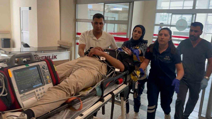 Devrilen motosikletin sürücüsü ağır yaralandı
