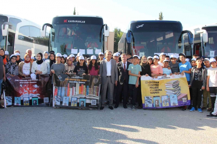 En çok kitap okuyan 200 öğrenci İstanbul´a uğurlandı