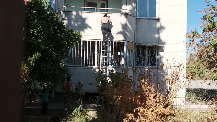 Adıyaman’da mahsur kalan kadın kurtarıldı