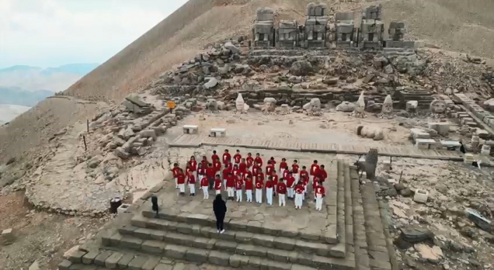 Fazıl Say´ın 100. Yıl Marşı, Nemrut Dağı zirvesinde seslendirildi
