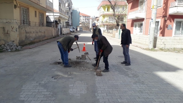 Gölbaşı Belediyesinden yol çalışması
