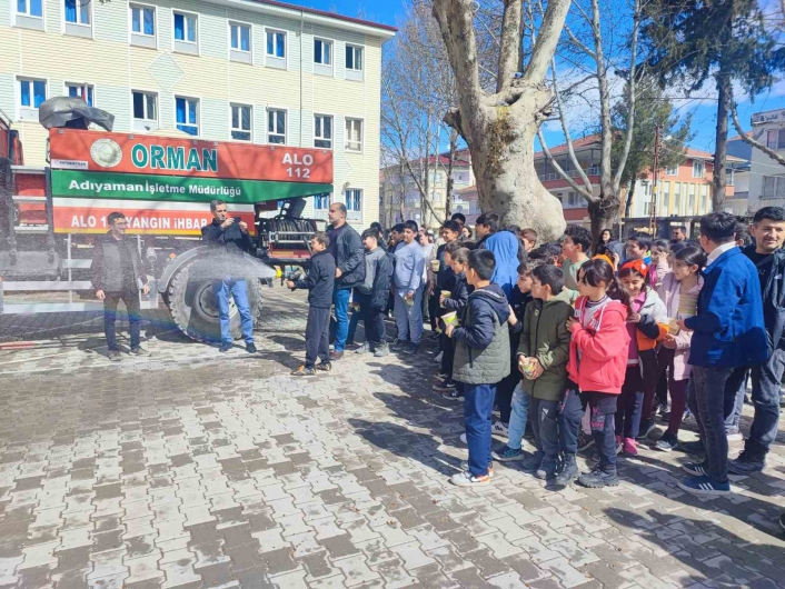 Gölbaşı ilçesinde öğrencilere orman yangını eğitimi verildi
