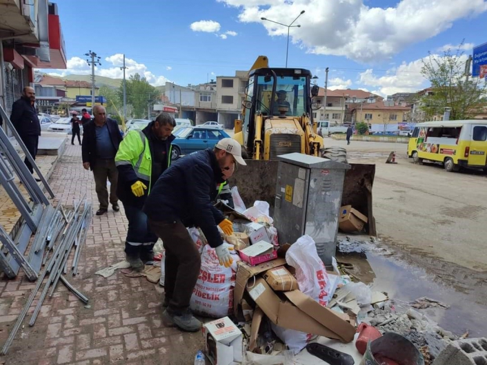 Gölbaşı´nda hafriyat kaldırma çalışmaları devam ediyor
