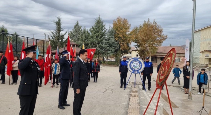 Gölbaşında Atatürkü anma programı düzenlendi
