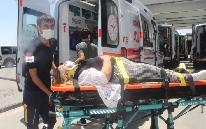 Adıyaman HDP eski milletvekilinin kullandığı araç kaza yaptı: 7 yaralı