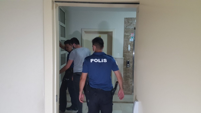 Hırsızlık ihbarı polis ekiplerini harekete geçirdi
