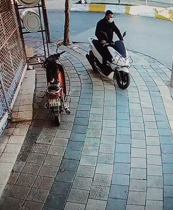 Adıyaman'da İkamet bahçesindeki motosiklet çalındı