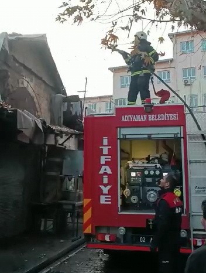 İş yerinde çıkan yangın korkuttu
