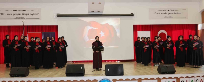 İstiklal Marşının kabulü ve Mehmet Akif Ersoyu anma etkinliği düzenlendi

