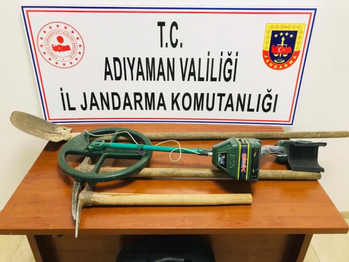 Adıyaman'da Kaçak kazı yapan 3 kişi yakalandı