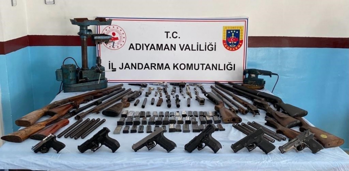 Jandarma ekiplerinden silah tamircisine operasyon
