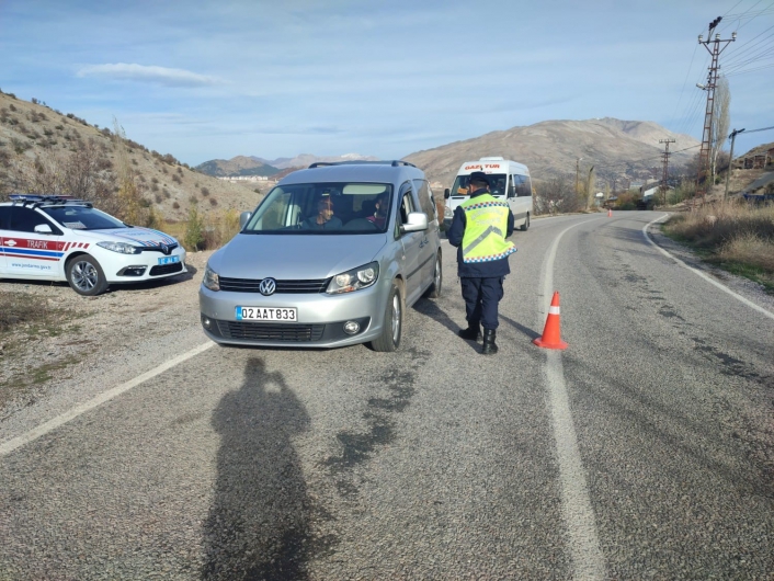 Adıyaman'da Jandarmadan sürücülere uyarı