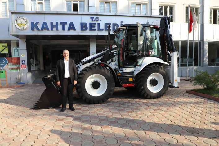 Kahta Belediyesi araç filosunu güçlendirdi