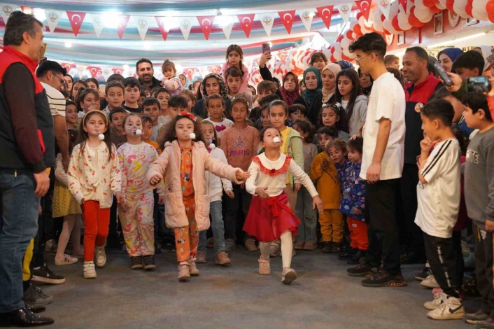Kahta Belediyesi Ramazan Çarşısında duygusal ve renkli anlar
