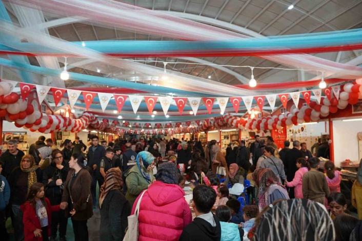 Kahta Belediyesinden Ramazan Çarşısında çocuklara özel etkinlik
