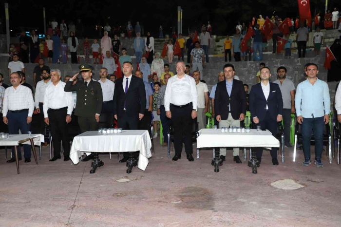 Kahta´da 15 Temmuz Demokrasi ve Milli Birlik Günü kutlandı
