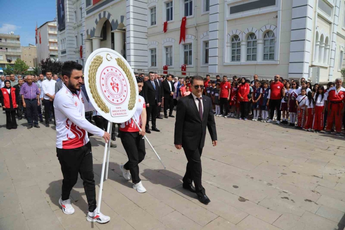 Kahta´da 19 Mayıs Gençlik ve Spor Bayramı kutlandı
