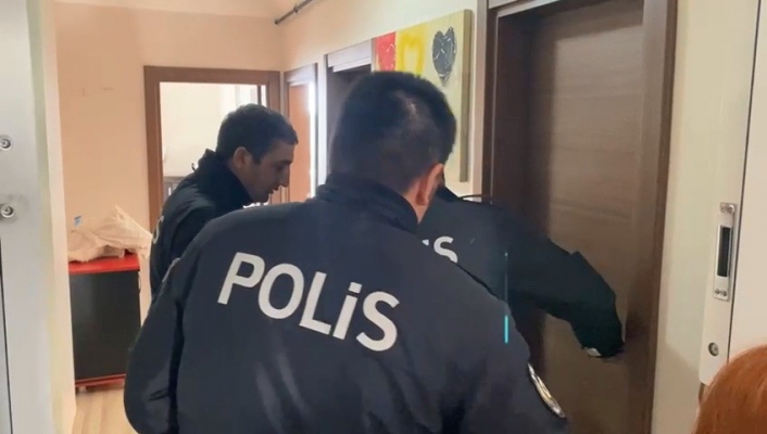 Kapının arkasında hırsız var ihbarı polisleri harekete geçirdi