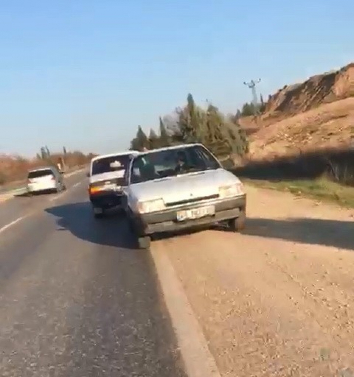 Adıyaman karayolunda ilginç görüntü