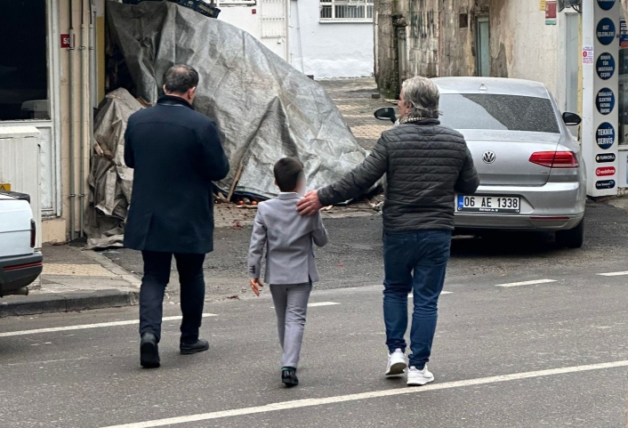 Adıyaman'da Kaybolan çocuğa esnaf sahip çıktı