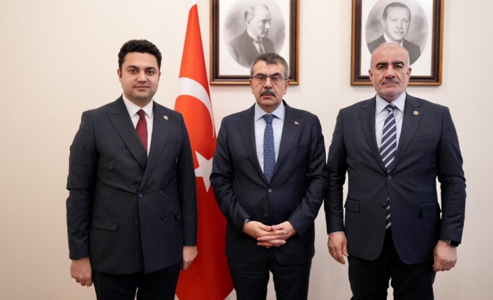 Kaymakamı Seyhan ve Milletvekili Özhan Bakan Yusuf Tekini ziyaret etti
