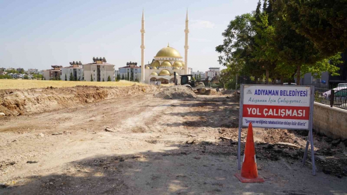 Kent Caddesinde yol düzenleme çalışması