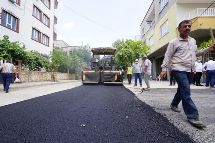 Kılınç, asfaltlama çalışmalarını inceledi
