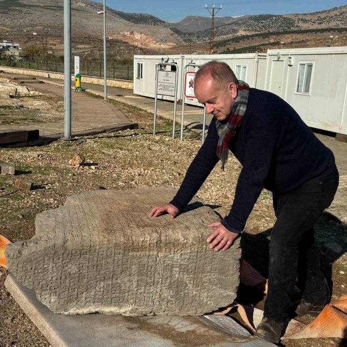 Kımıl Dağındaki steller Kommagenenin dini tarihine yeni bir soluk kazandırdı
