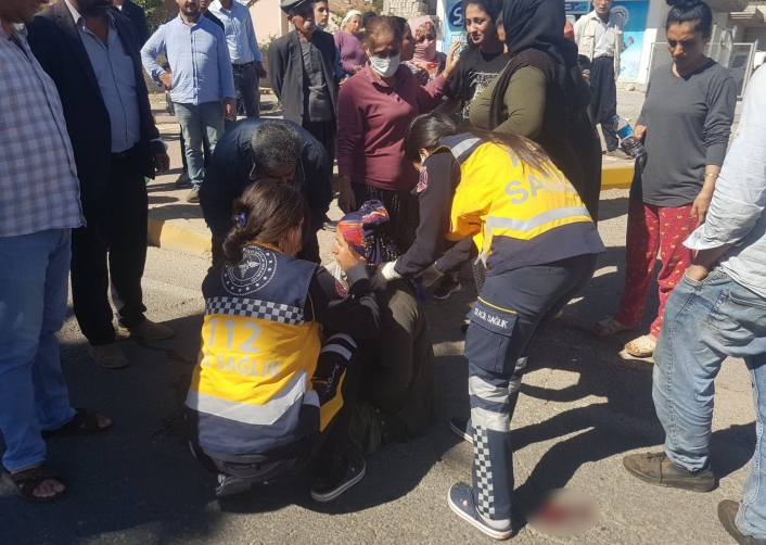 Adıyaman'da Minibüs yayalara çarptı: 2 yaralı