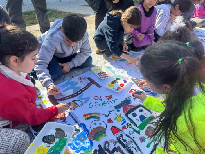 Minik Kalpler Büyük Dokunuşlar etkinliği duygu dolu anlara sahne oldu
