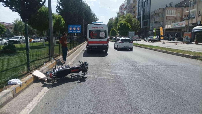 Adıyaman'da motosiklet yayaya çarptı: 3 yaralı