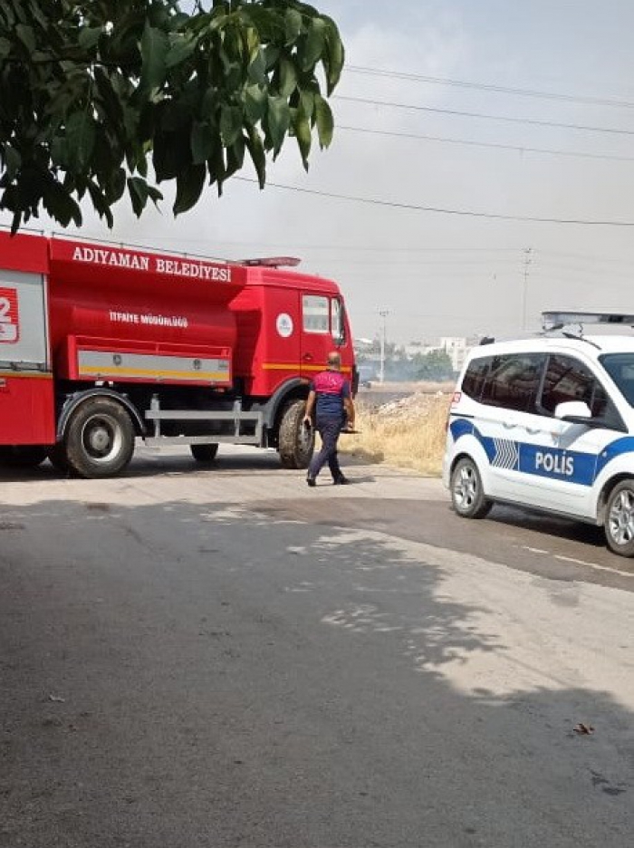 Adıyaman'da otluk alanda çıkan yangın korkuttu