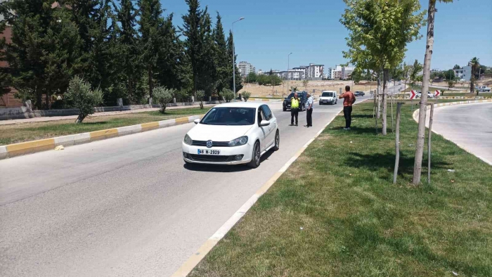 Otomobil ile bisiklet çarpıştı: 1 yaralı
