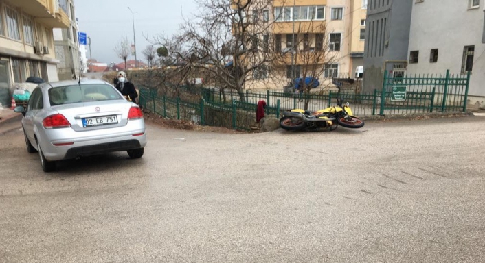 Otomobil ile motosiklet çarpıştı: 1 yaralı
