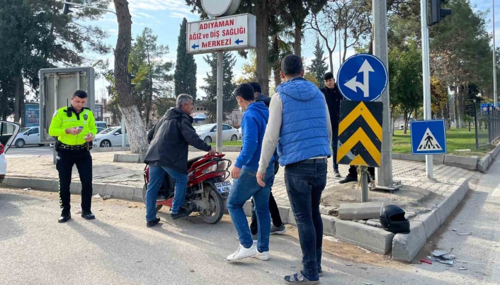 Otomobil ile motosiklet çarpıştı: 1 yaralı

