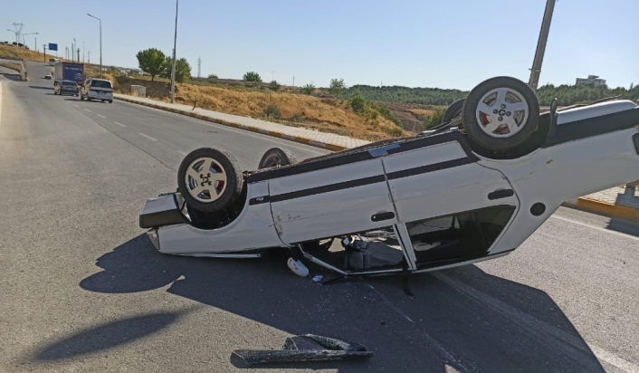 Adıyaman'da Otomobil takla attı: 1 yaralı