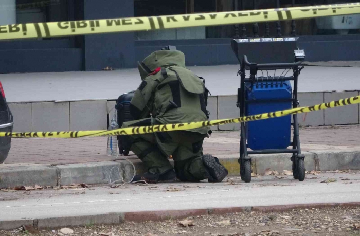 Adıyaman Polis merkezi yakınında şüpheli valiz paniği