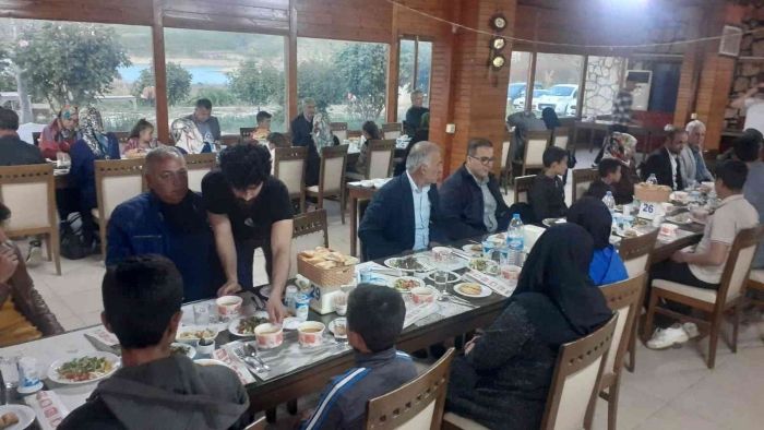 Samsat´ta şehit, gazi, öksüz ve yetim aileler iftarda buluştu
