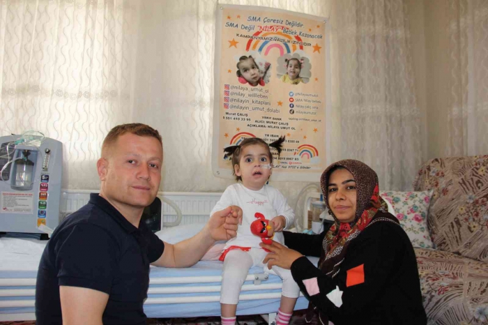 SMA hastası Nilay bebeğin yardım kumbarası çalındı