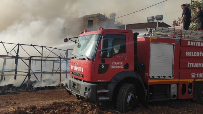 Tütün iskelelerinde korkutan yangın