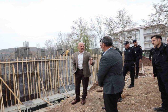 Vali Varol, kaymakamlık inşaatını inceledi