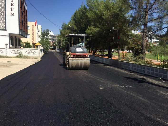 Yeni Mahalle sokakları asfaltlanıyor
