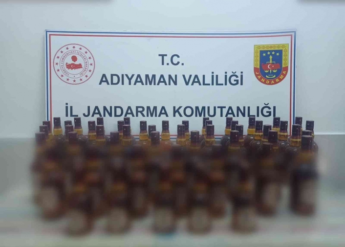 Adıyaman'da yolcu otobüsünde kaçak alkol ele geçirildi