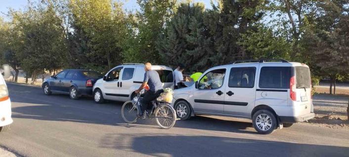 Zincirleme trafik kazasında 1 kişi yaralandı
