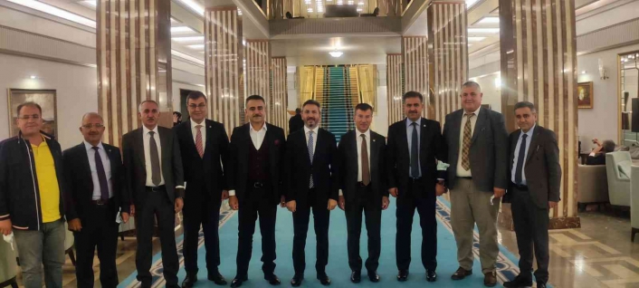 Ziraat odası başkanlarından Ankara´ya `badem´ çıkartması